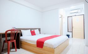 RedDoorz near Tugu Pers Jambi